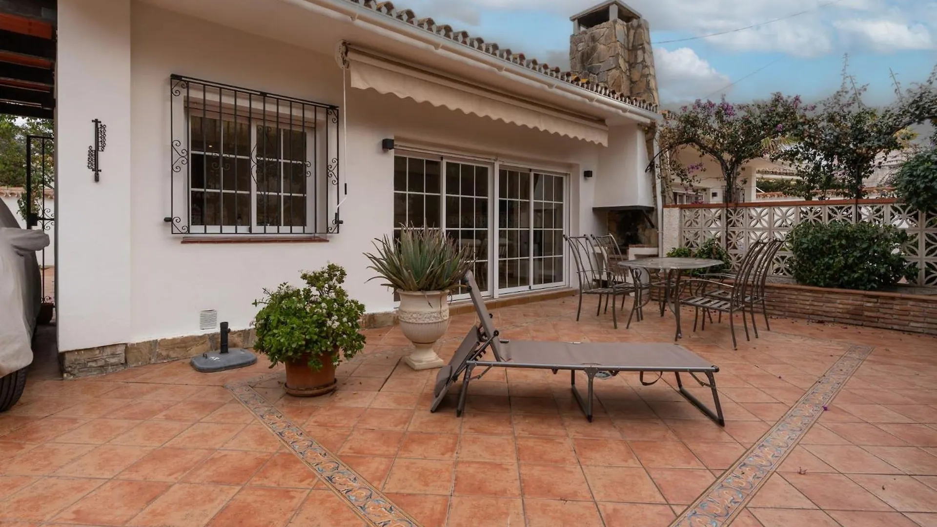 Pleasant Villa With Terrace Marbella 0*,